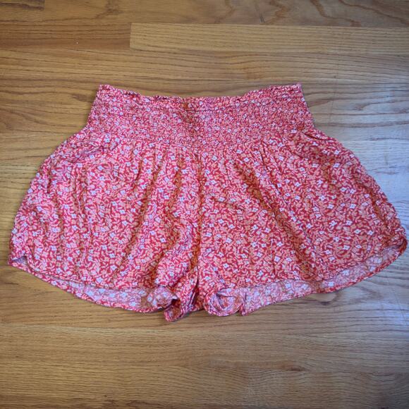 Aerie Smocked Ditsy Red Flowy Floral Shorts High-Waisted Size XL - Picture 2 of 7